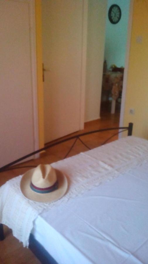 Estia Holiday Apartment & Studio Вати Экстерьер фото