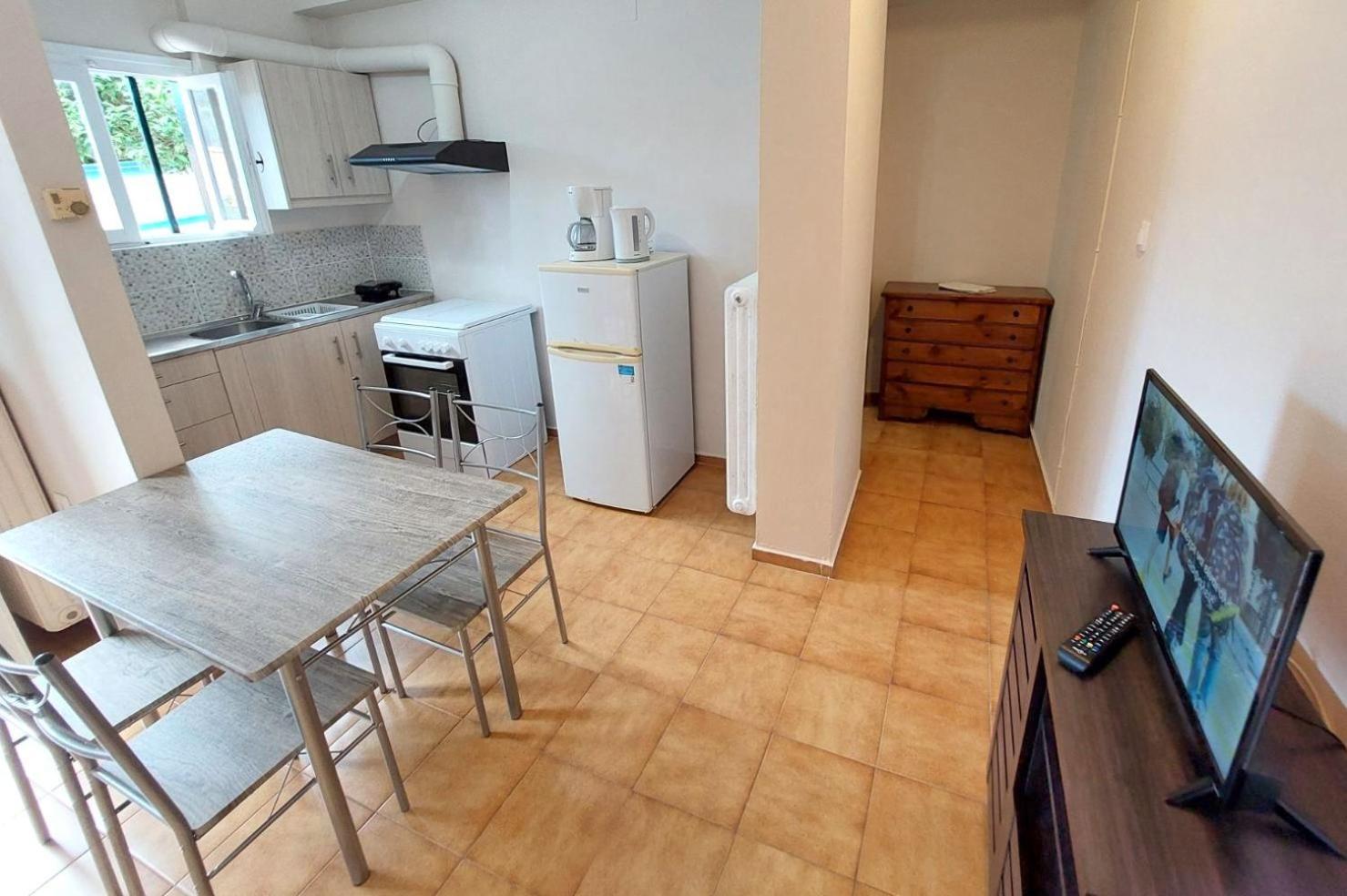 Estia Holiday Apartment & Studio Вати Экстерьер фото