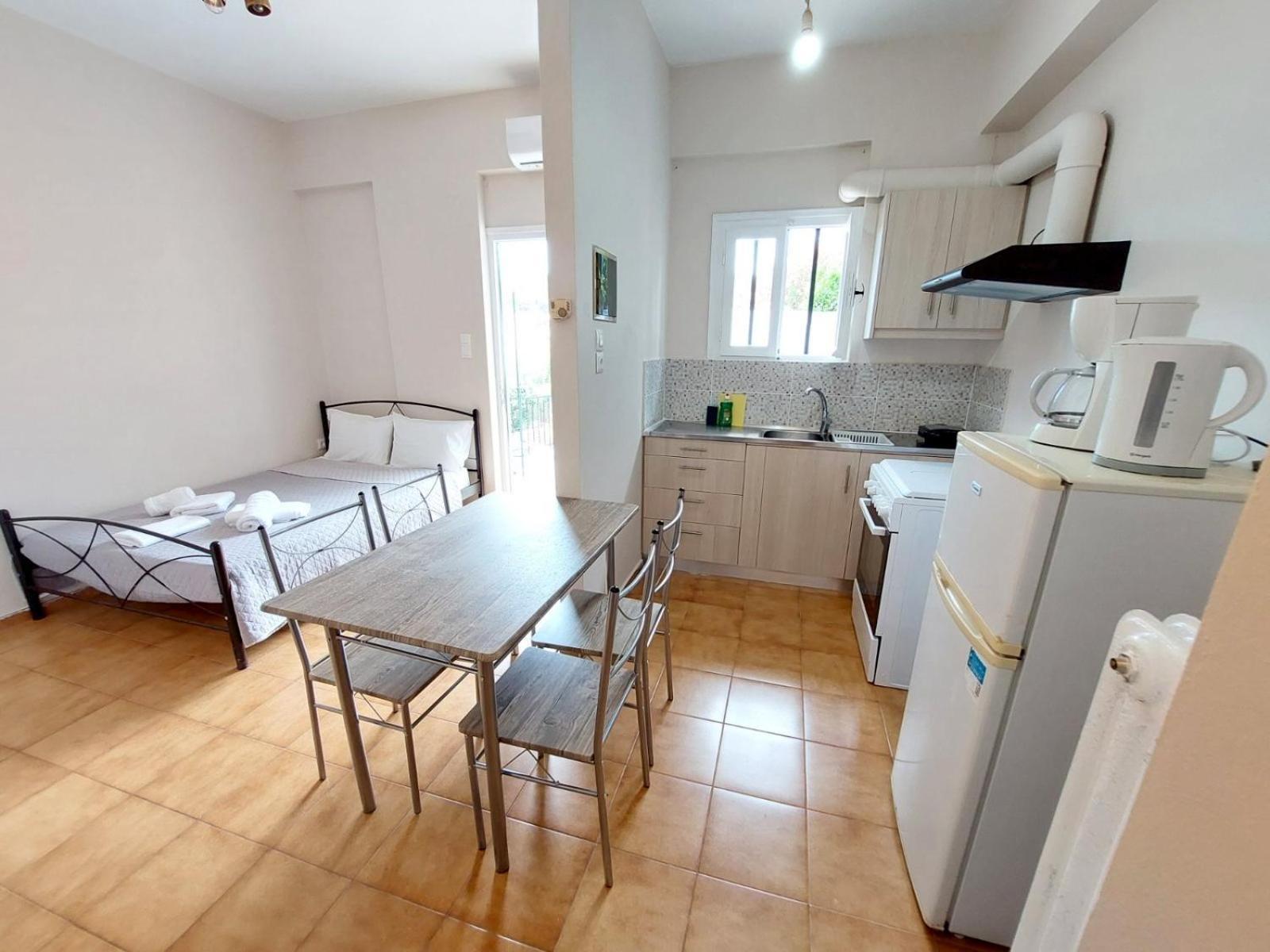 Estia Holiday Apartment & Studio Вати Экстерьер фото