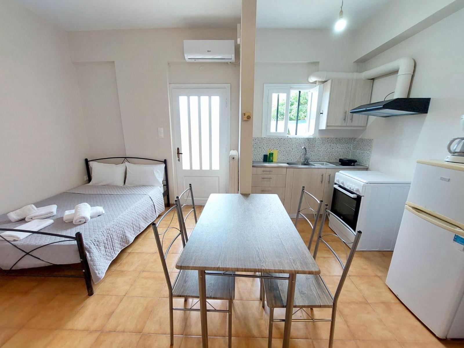 Estia Holiday Apartment & Studio Вати Экстерьер фото